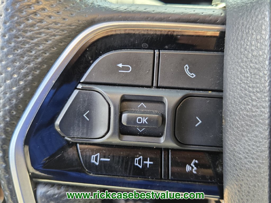 Used 2023 Toyota Sequoia Capstone AWD/4WD image 28