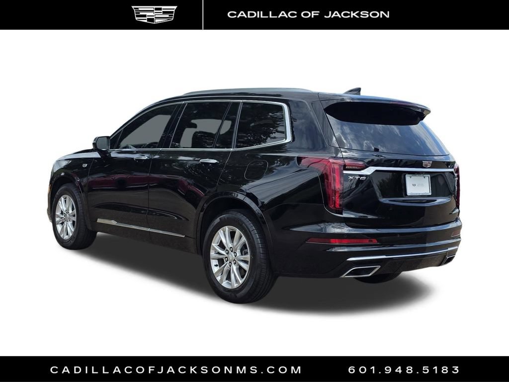Certified 2025 Cadillac XT6 Luxury FWD image 7