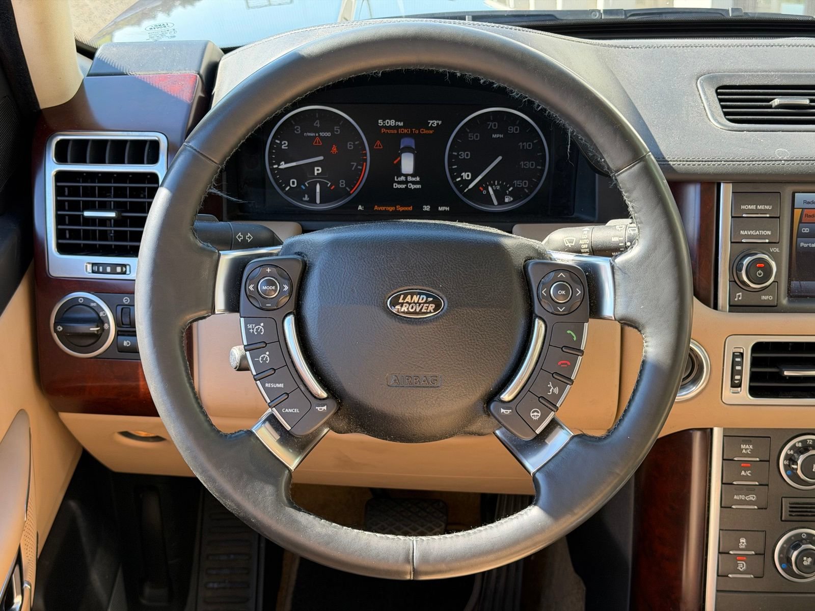 Used 2012 Land Rover Range Rover HSE LUX w/ Luxury Interior Pkg AWD/4WD image 8