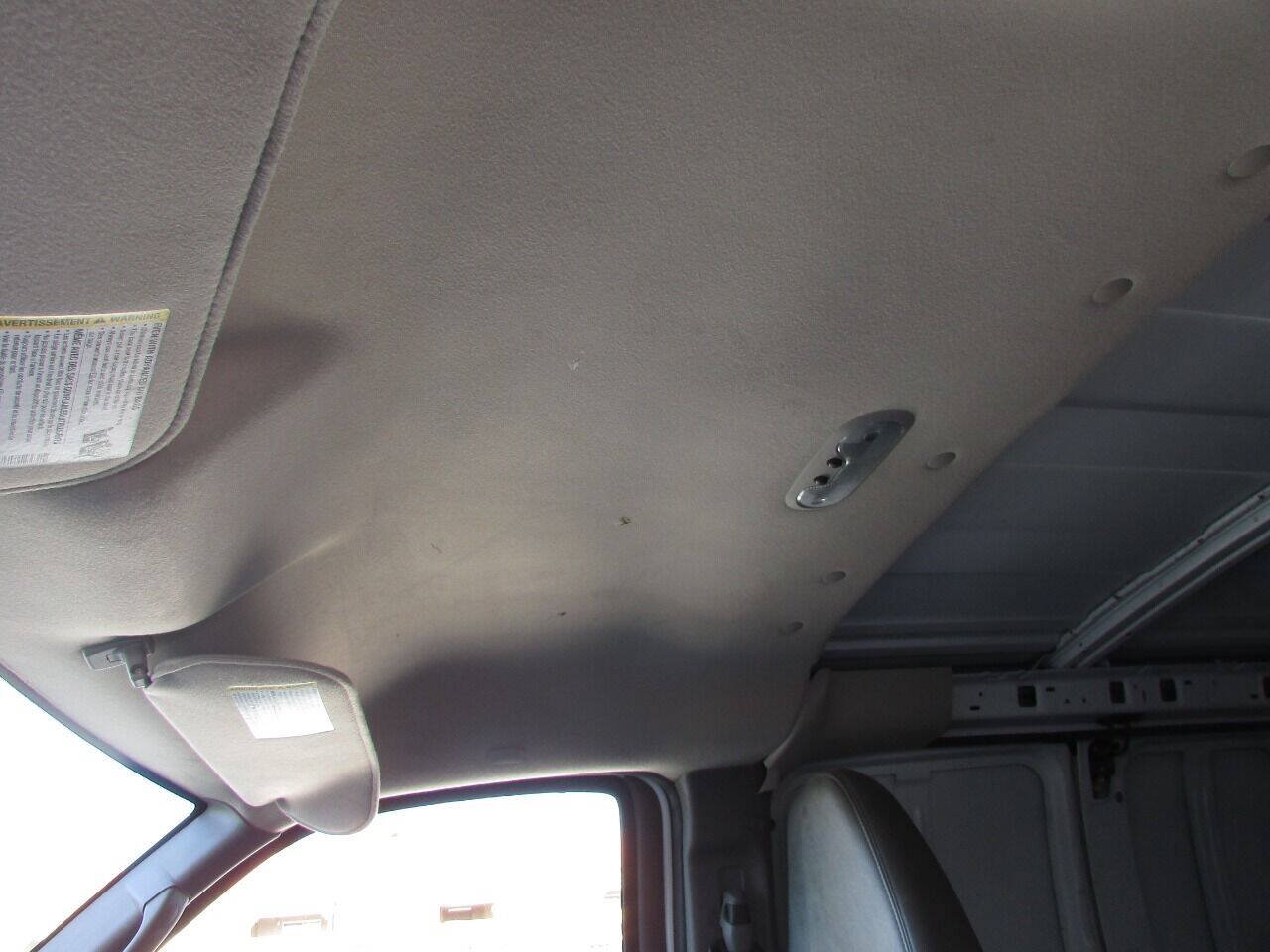 Used 2012 Chevrolet Express 1500 RWD image 13