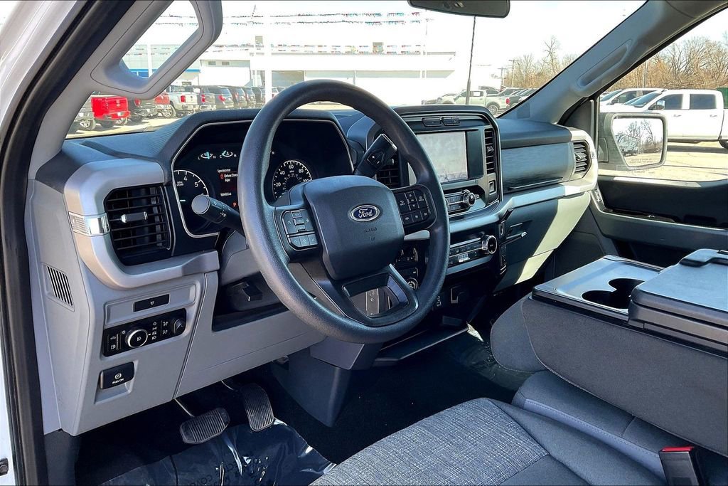 Used 2023 Ford F150 XLT w/ XTR Package image 13