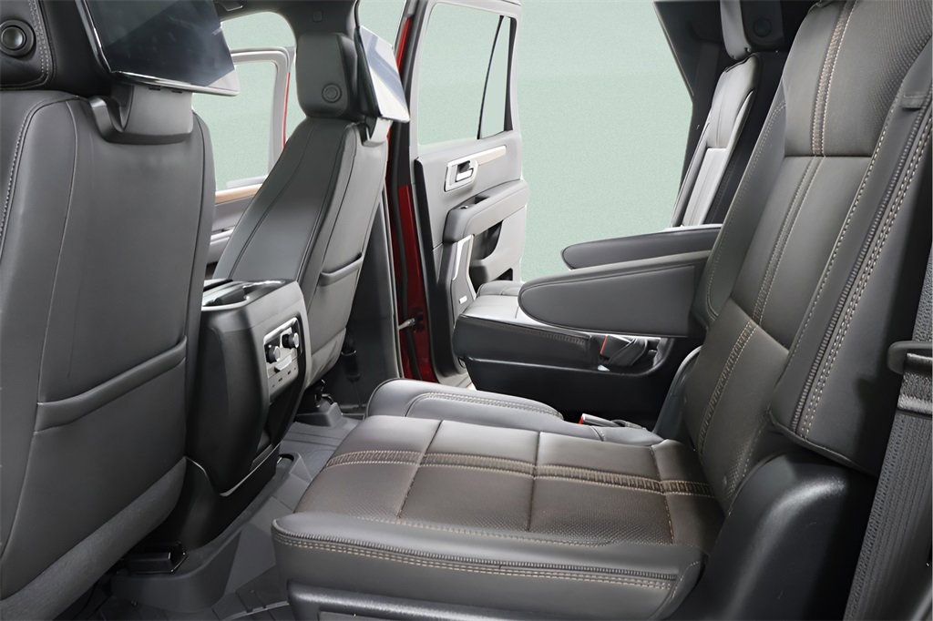 Used 2025 Chevrolet Tahoe High Country image 27