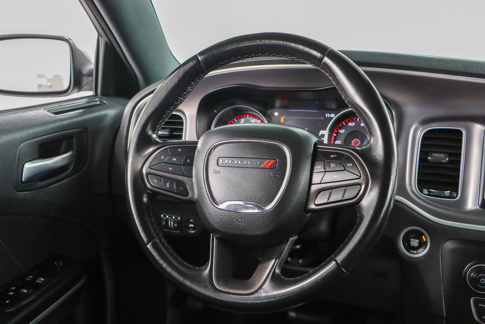 Used 2022 Dodge Charger SXT image 12