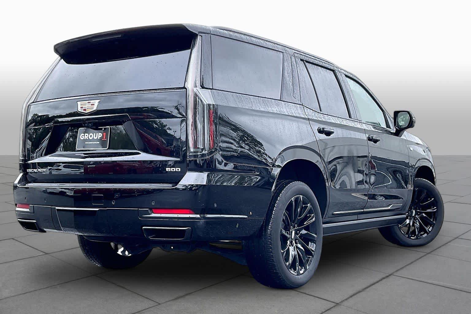 Used 2025 Cadillac Escalade Sport AWD/4WD image 12