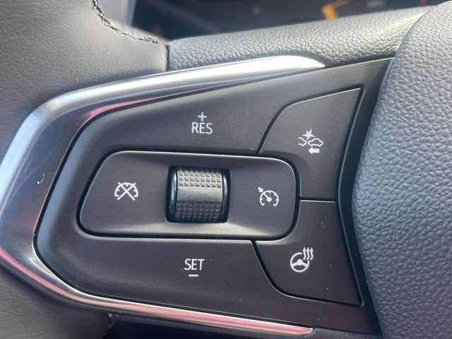 New 2026 Chevrolet Trax LT w/ Sunroof Package FWD image 18