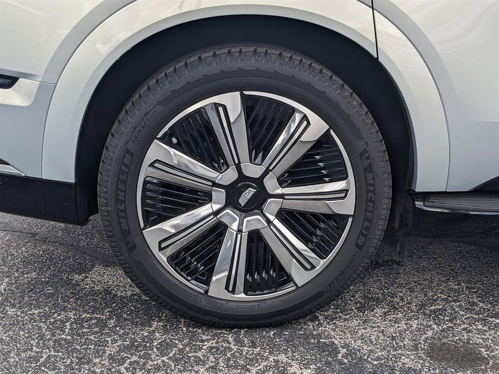 New 2025 Cadillac Escalade IQ Luxury 2 image 12