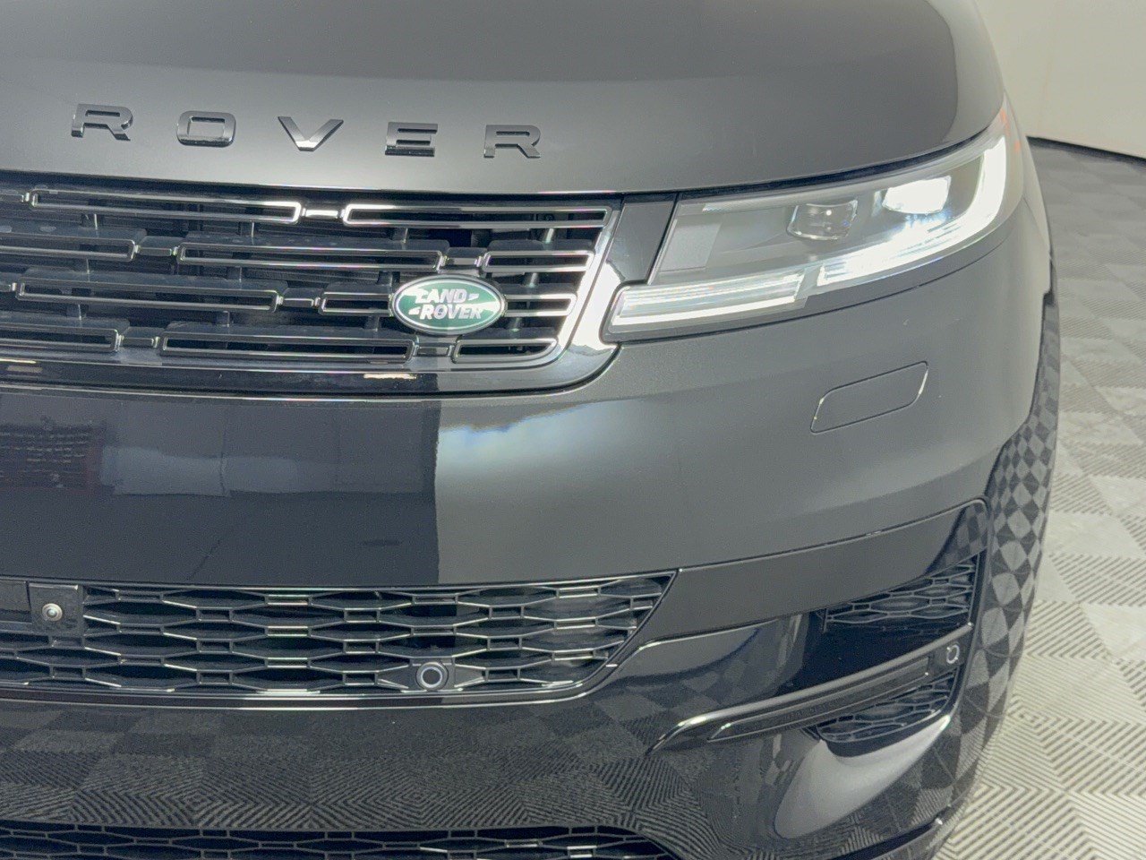 New 2027 Land Rover Range Rover Sport Dynamic SE AWD/4WD image 12