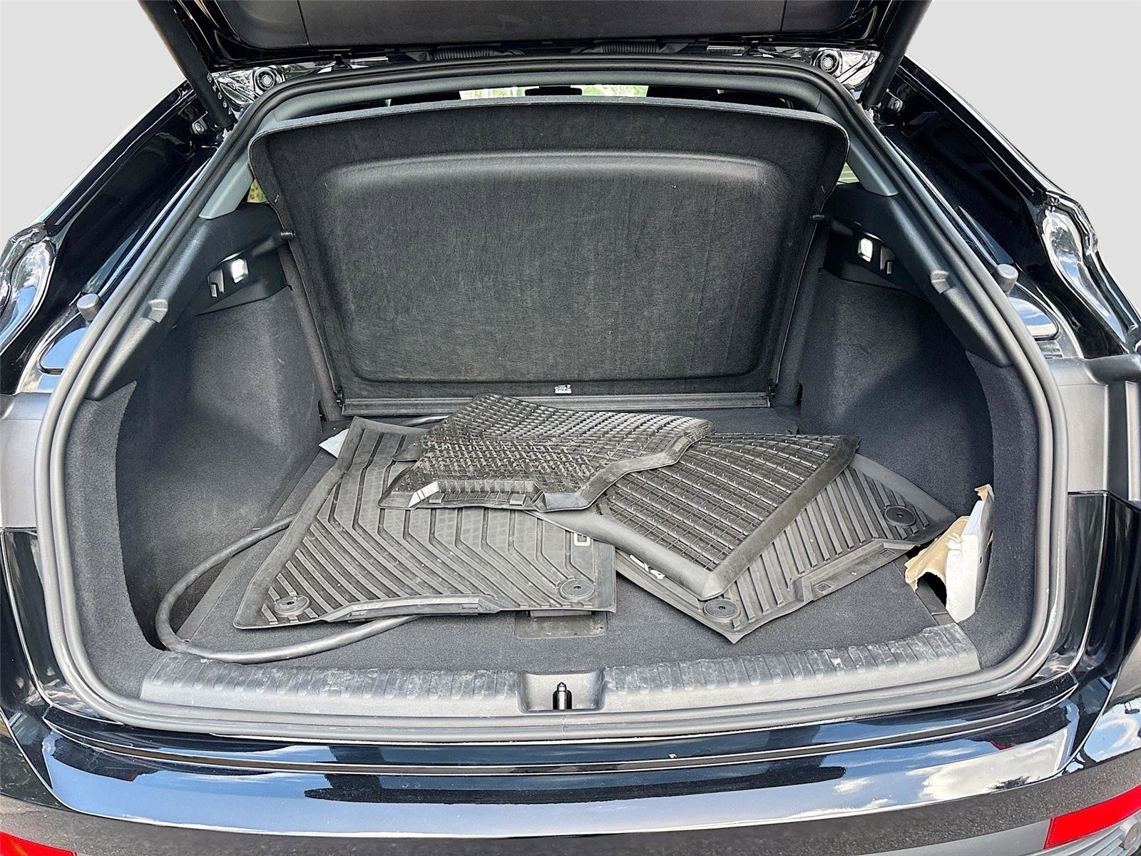 Used 2023 Audi Q4 e-tron Prestige w/ Black Optic Package image 27