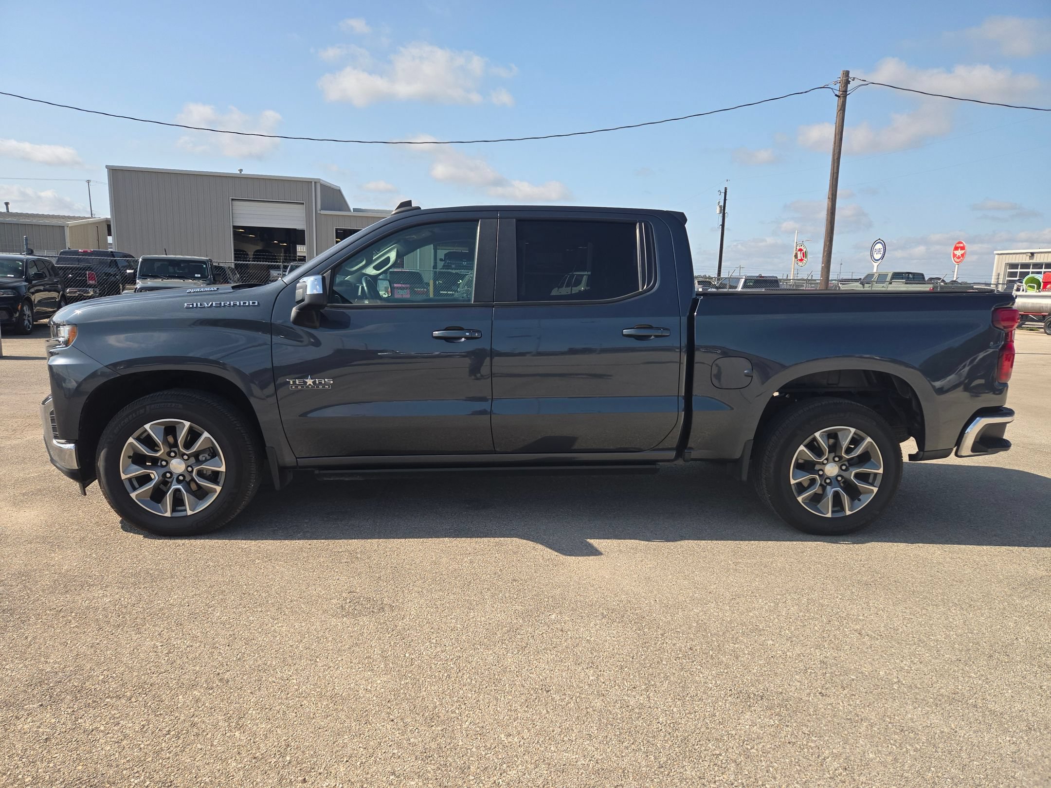Used 2021 Chevrolet Silverado 1500 LT w/ Texas Edition Plus RWD image 6