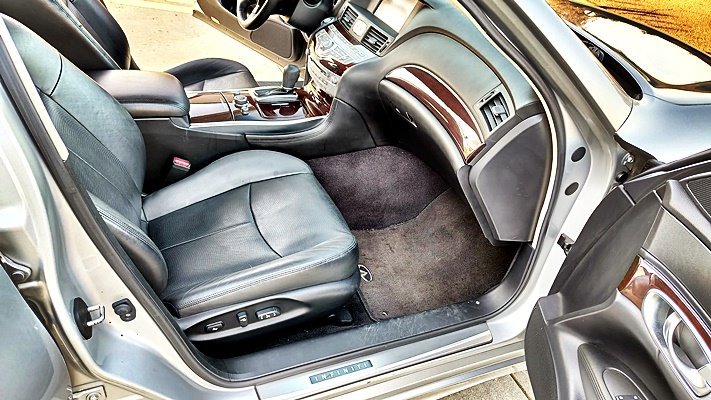 Used 2011 INFINITI M37 w/ Premium Pkg RWD image 15