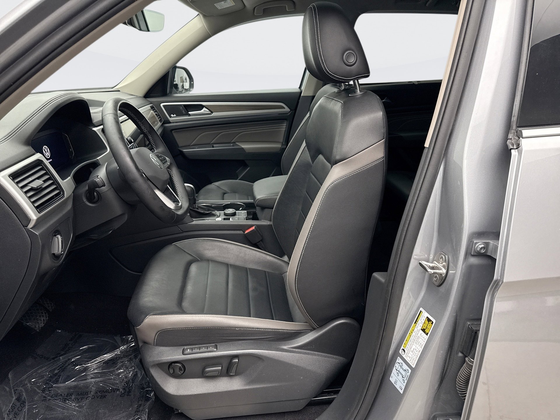 Used 2021 Volkswagen Atlas SEL Premium image 11