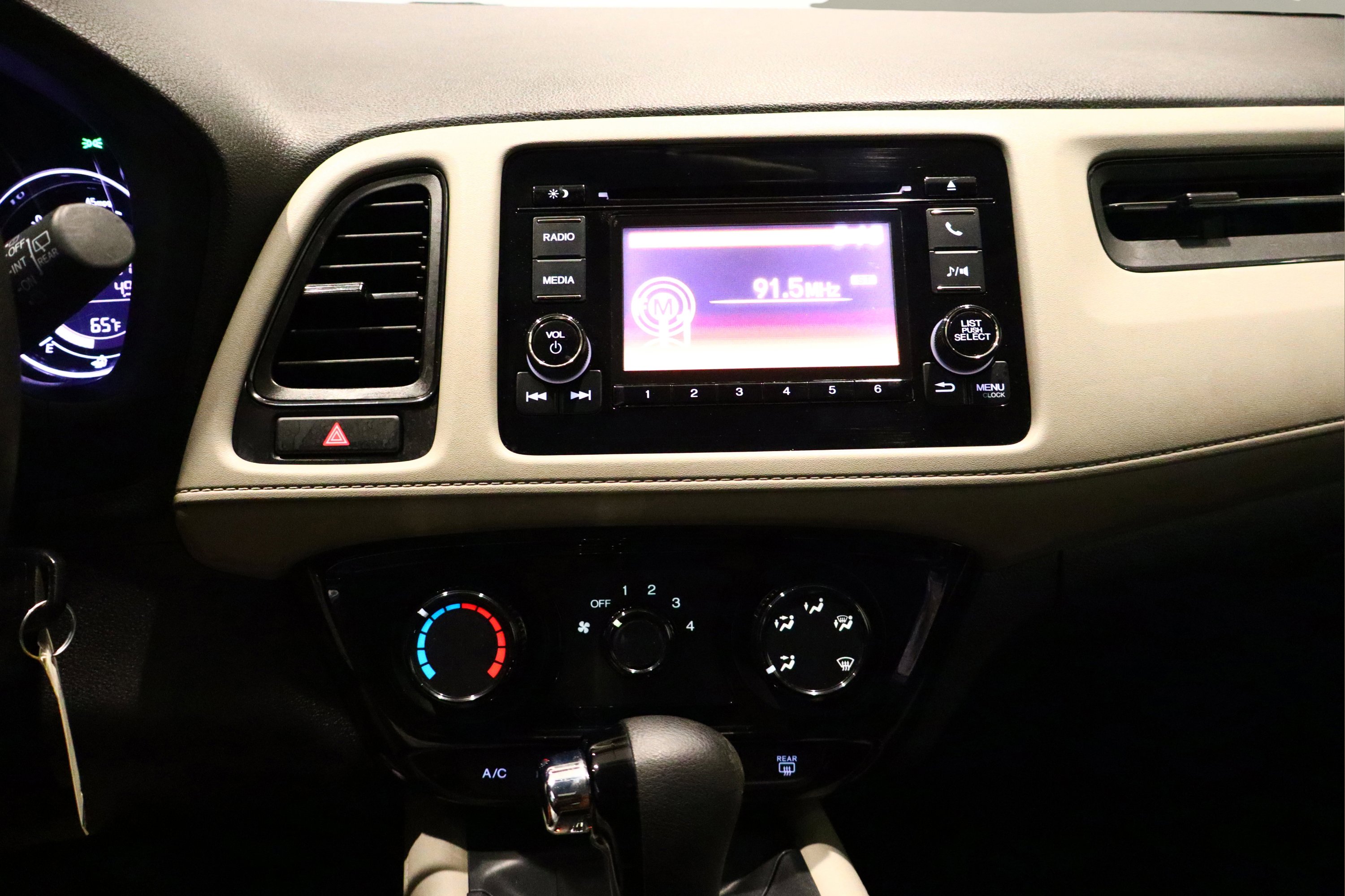 Used 2022 Honda HR-V LX image 18