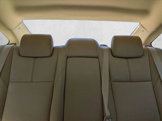 Used 2017 Toyota Avalon XLE Premium image 16