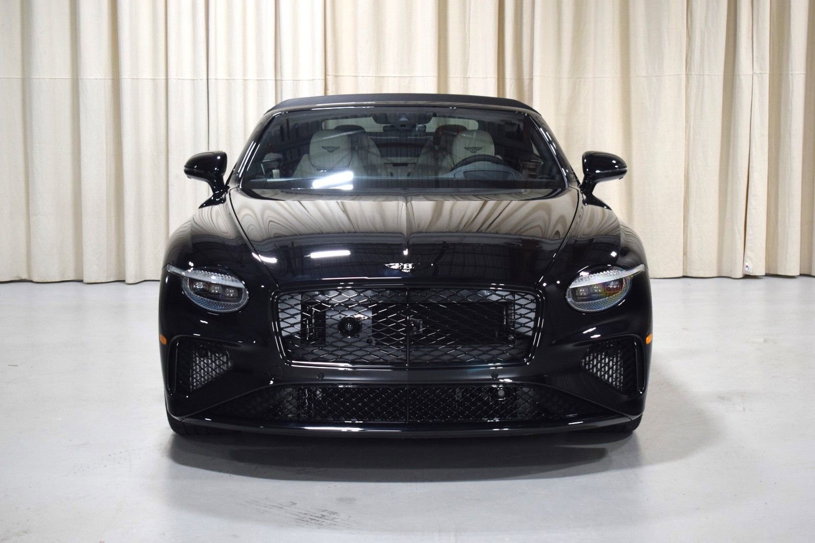 New 2025 Bentley Continental GTC AWD/4WD image 11