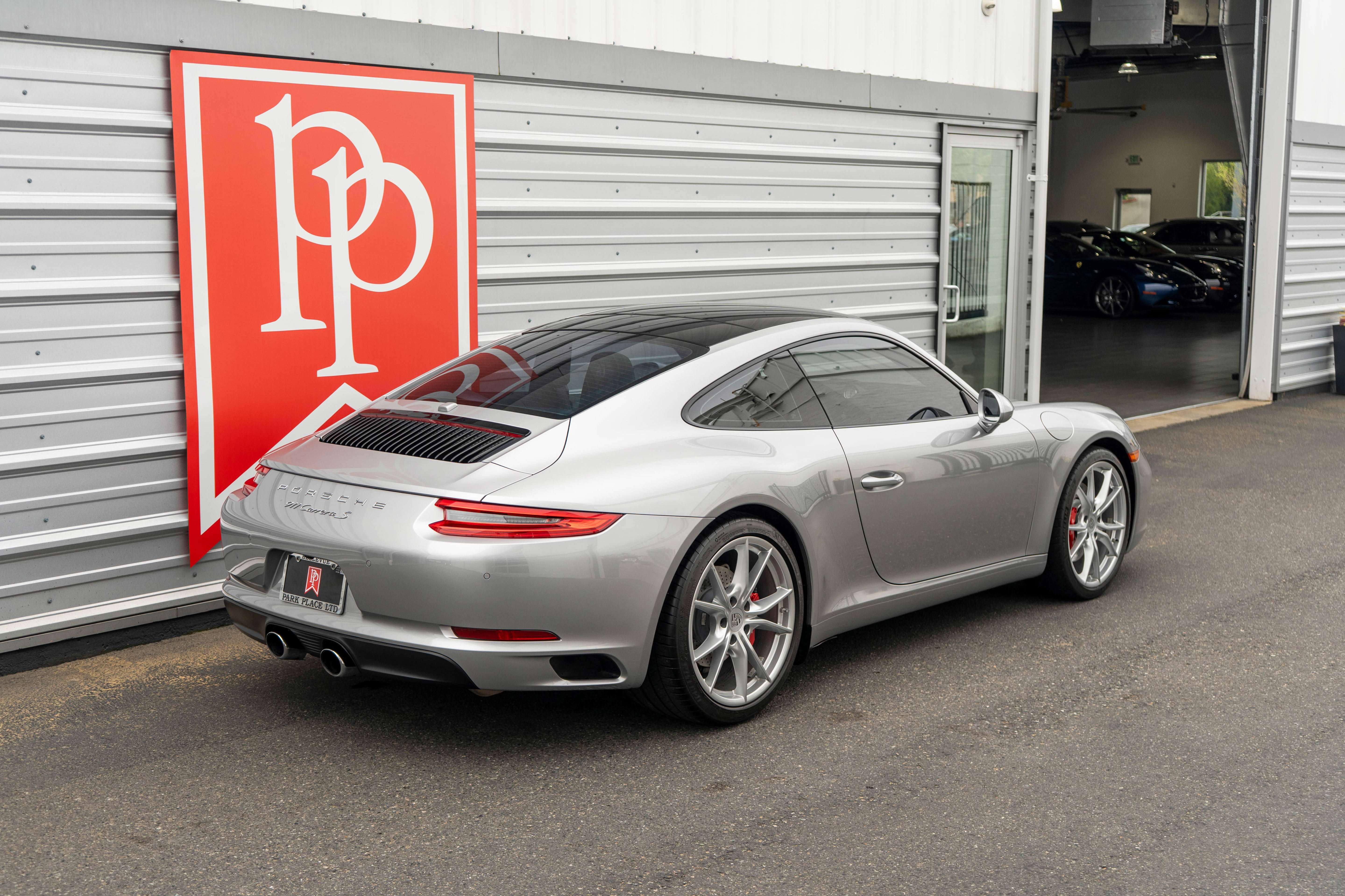 Used 2018 Porsche 911 Carrera S RWD image 33