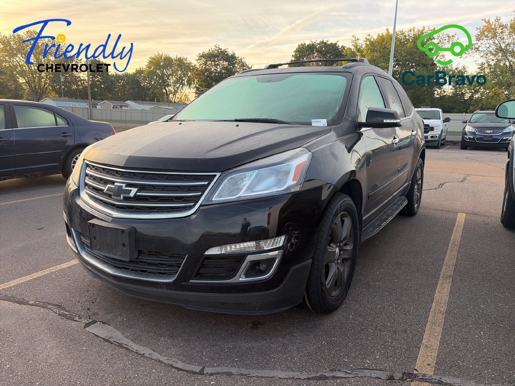 Certified 2017 Chevrolet Traverse LT AWD/4WD image 1