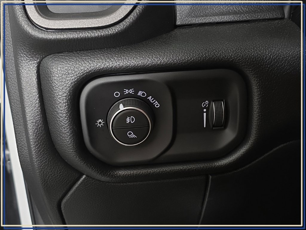 New 2026 RAM 2500 Tradesman AWD/4WD image 23