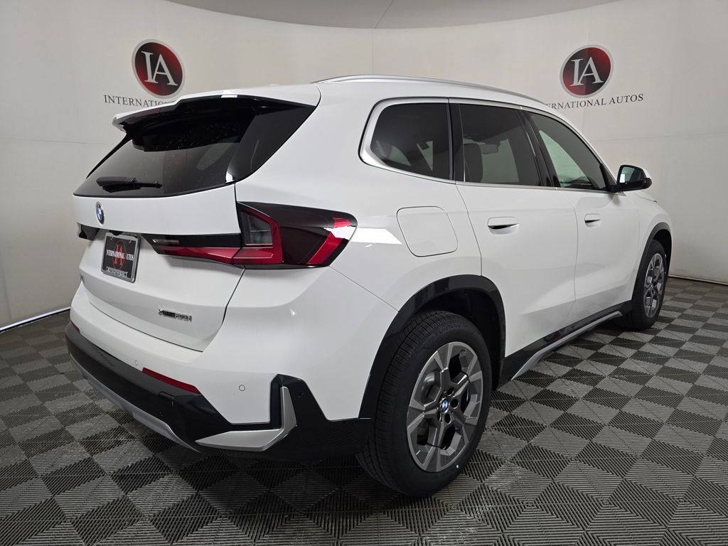 New 2026 BMW X1 xDrive28i w/ Convenience Package AWD/4WD image 4