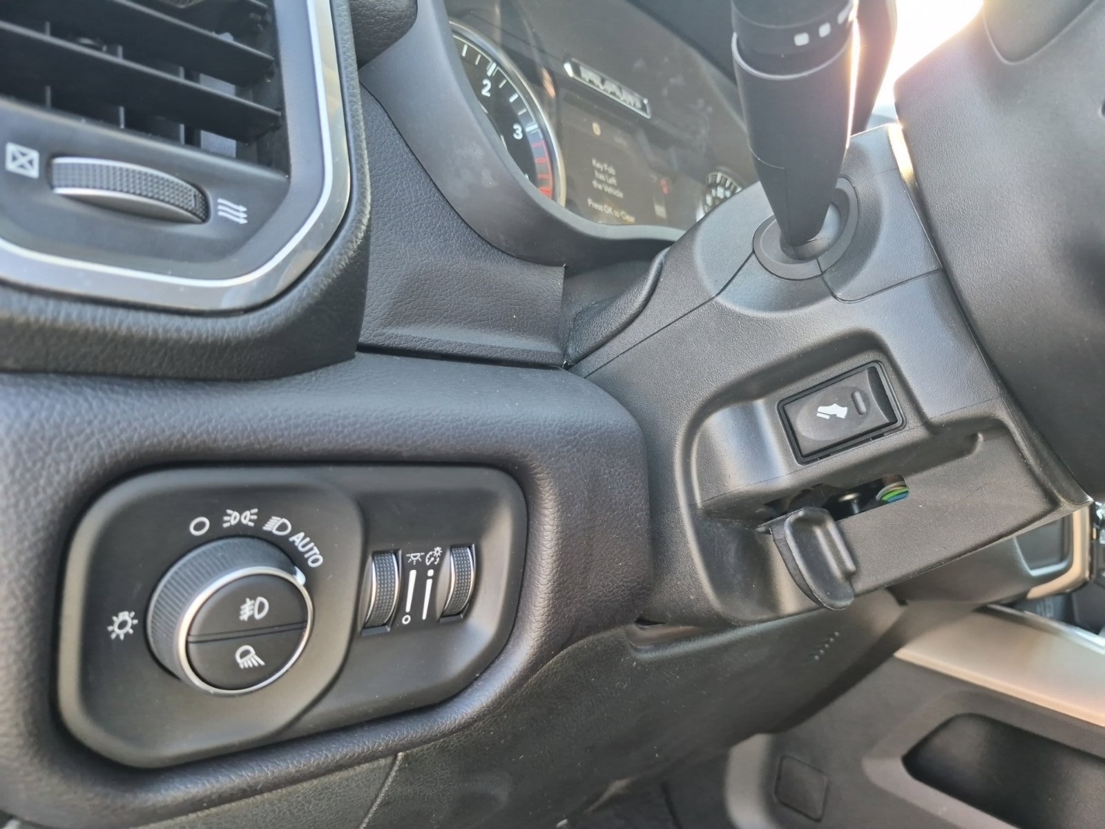 Used 2024 RAM 3500 Laramie w/ Chrome Bumper Package AWD/4WD image 14