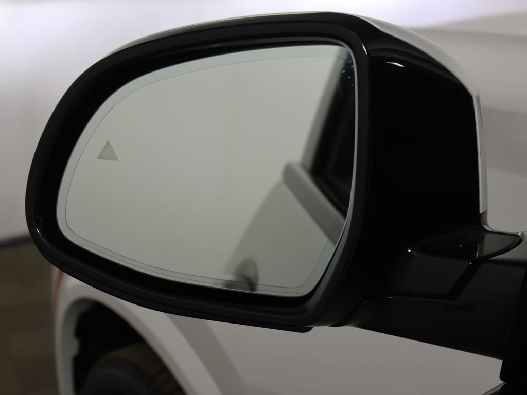 Used 2022 BMW X5 xDrive40i w/ M Sport Package image 39