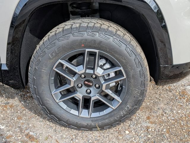 New 2026 GMC Terrain AT4 w/ Convenience Package III image 10