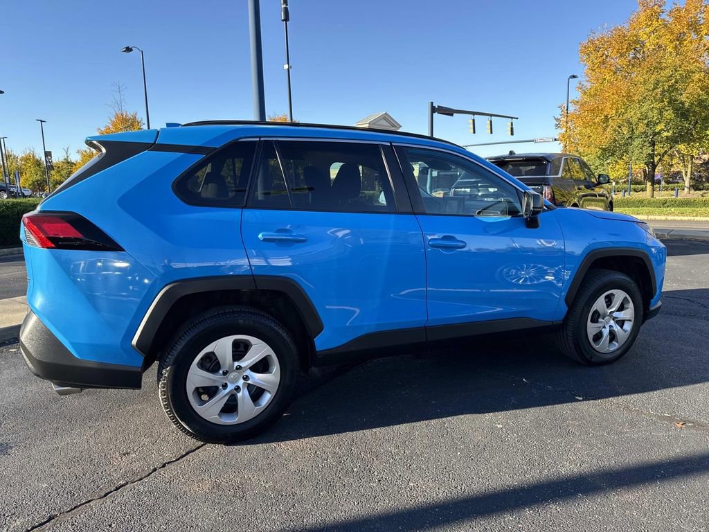 Used 2019 Toyota RAV4 LE image 6