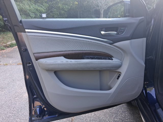 Used 2020 Acura MDX w/ Technology Package FWD image 11