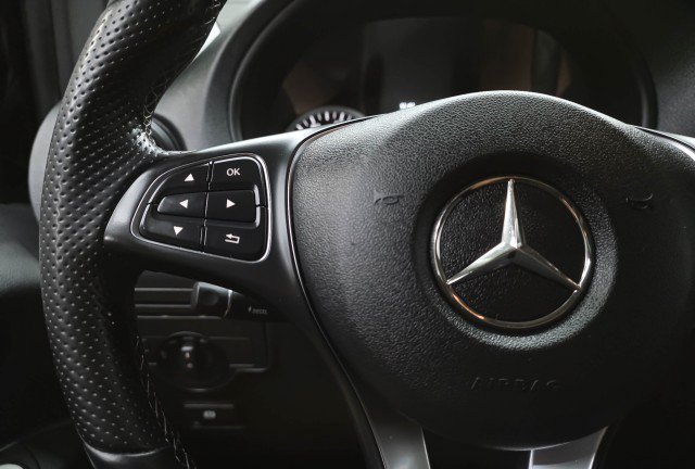 Used 2018 Mercedes-Benz Metris Passenger image 23