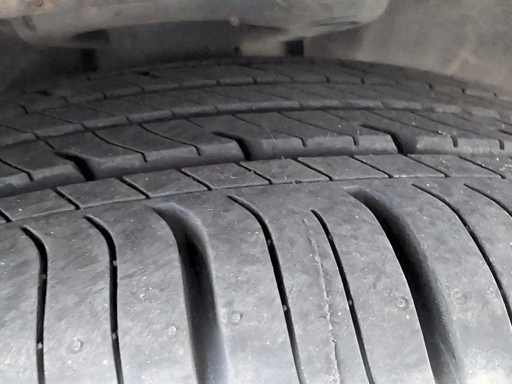 Used 2023 Chevrolet Malibu LT image 32