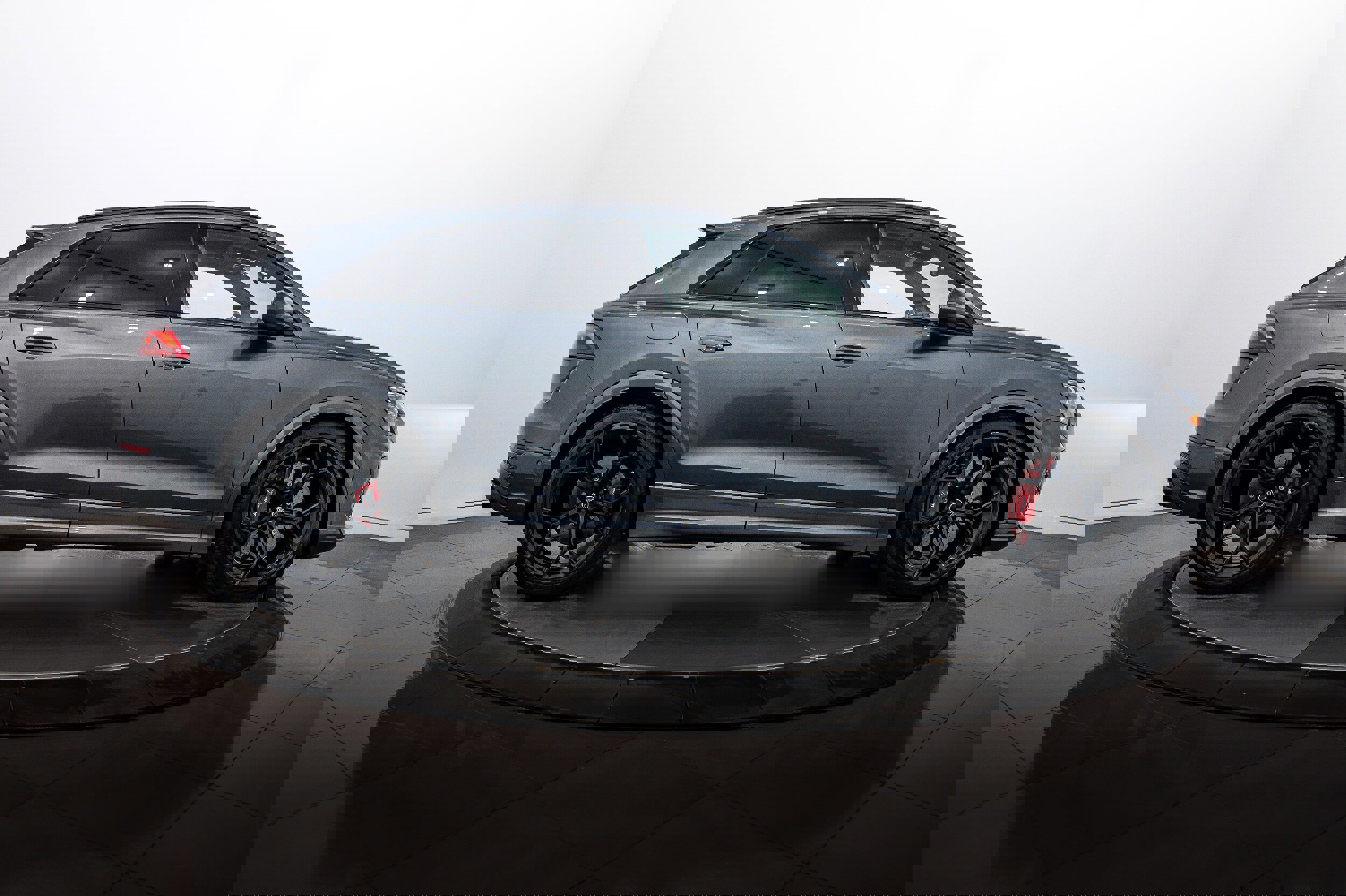 Used 2025 Audi RS Q8 performance image 3