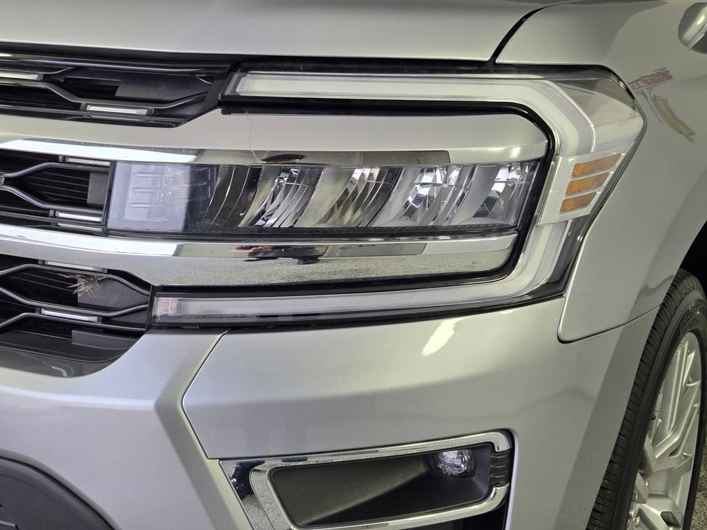 Used 2023 Ford Expedition Max Limited RWD image 10