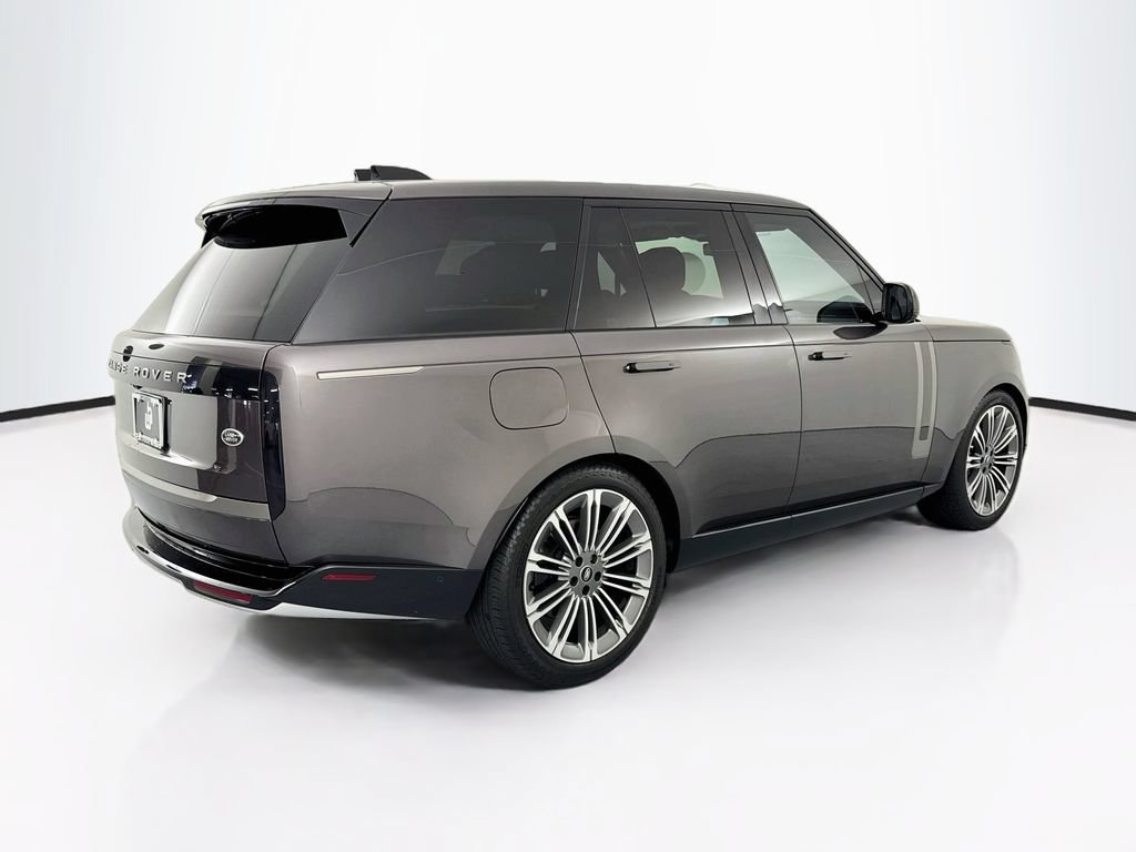 Used 2022 Land Rover Range Rover SE AWD/4WD image 5