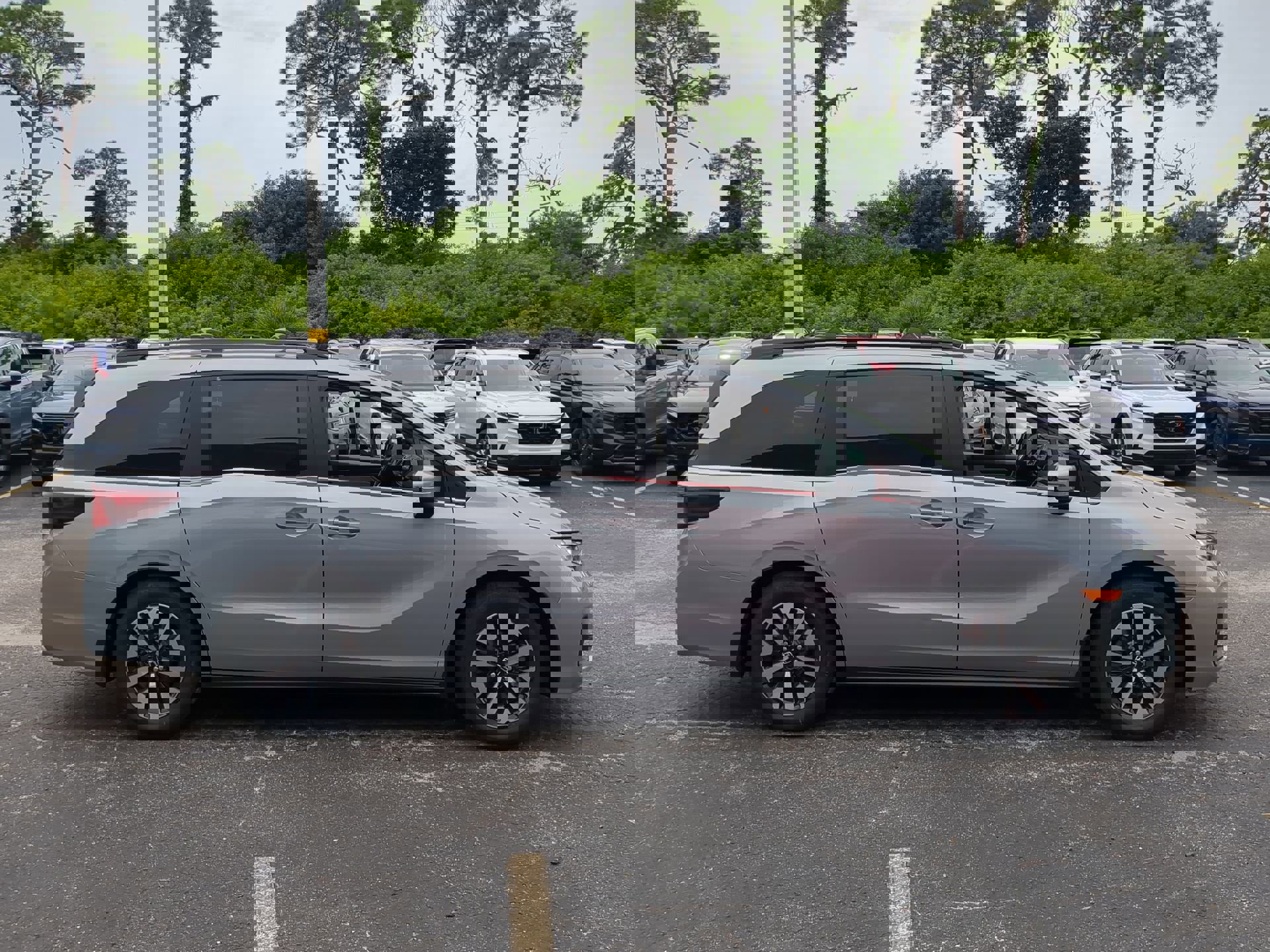 New 2025 Honda Odyssey EX-L image 5