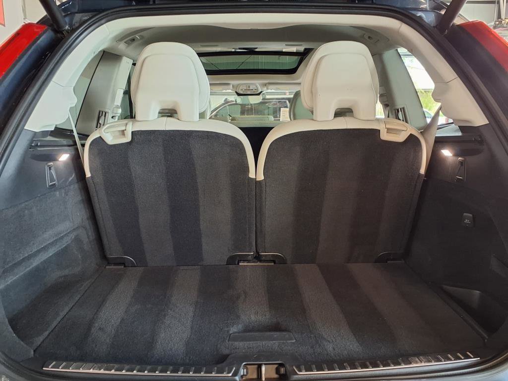 Used 2023 Volvo XC90 B6 Plus image 6