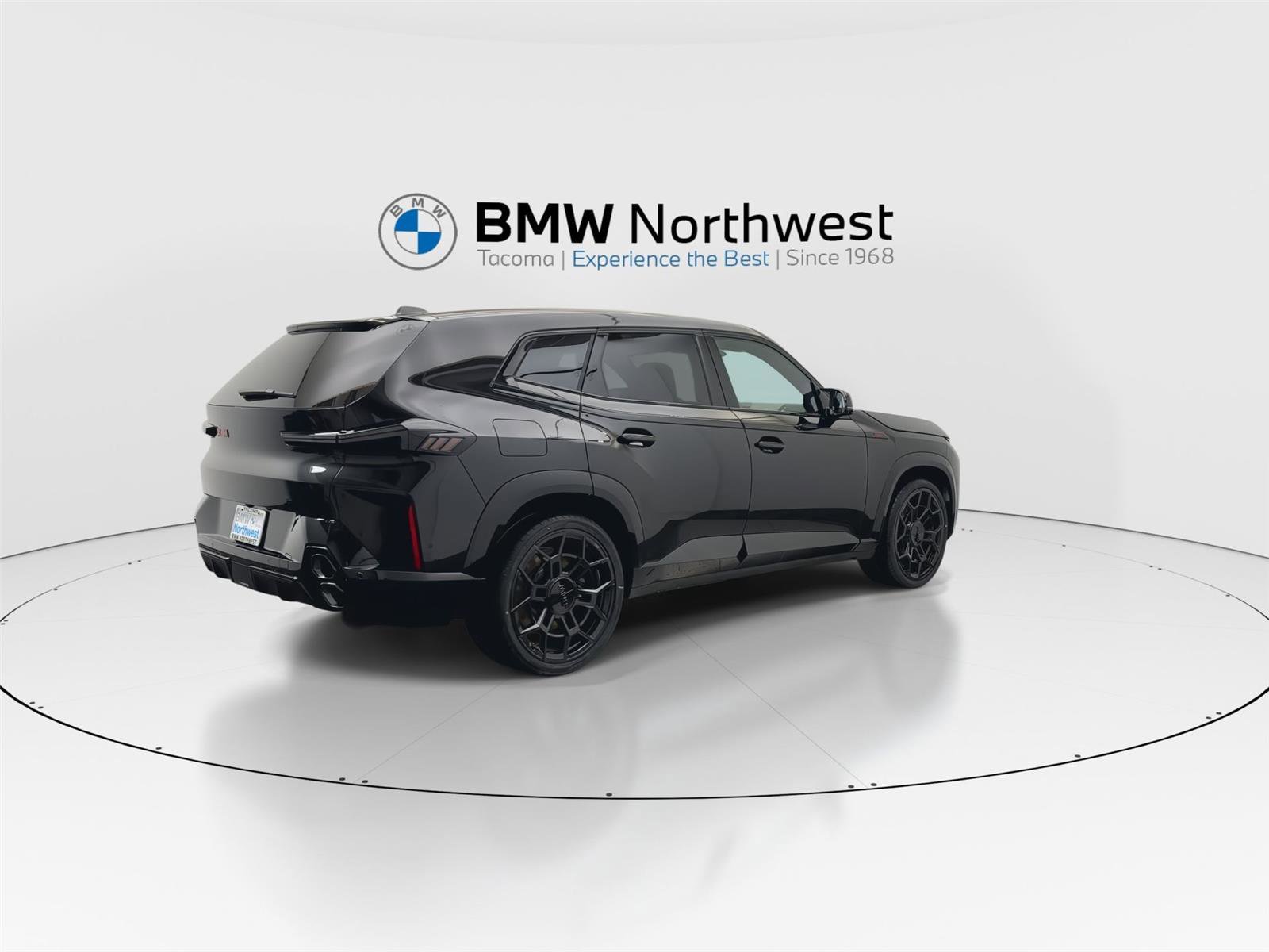 Used 2026 BMW XM Label Red image 3