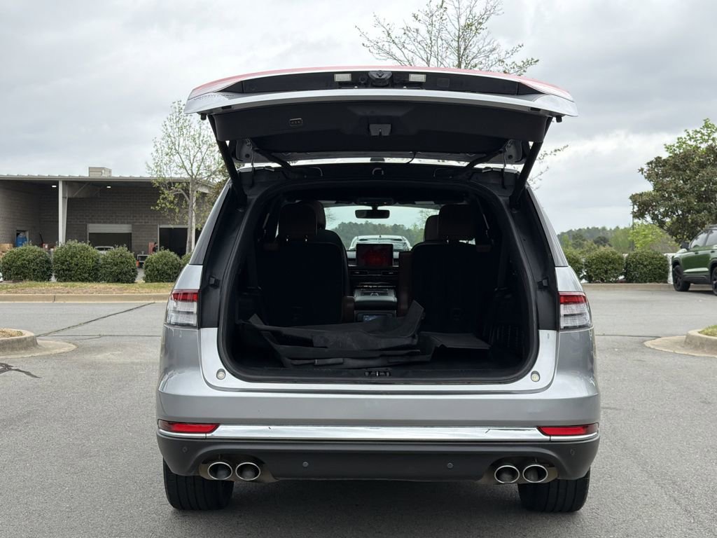 Used 2022 Lincoln Aviator Reserve w/ Elements Package Plus image 14