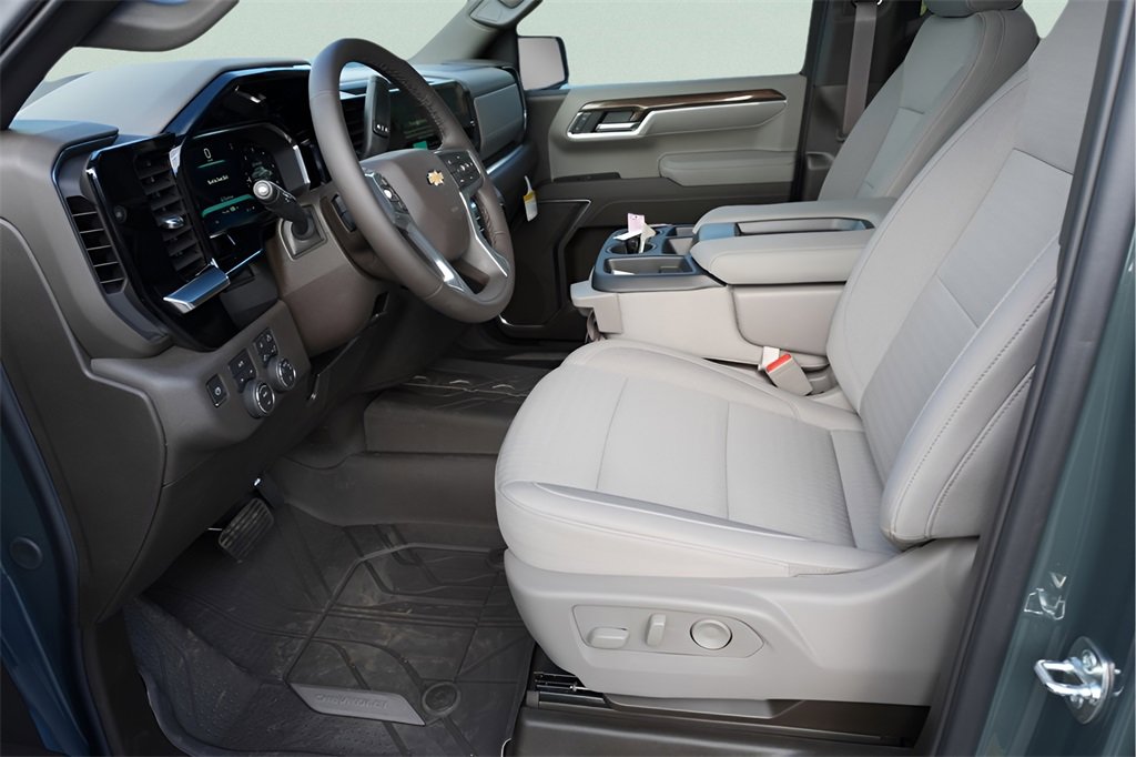 New 2026 Chevrolet Silverado 1500 LT w/ Safety Package image 14