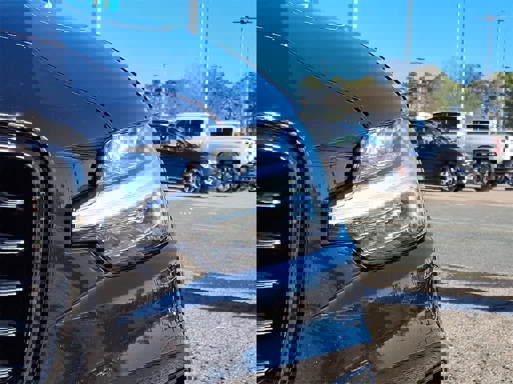 Used 2024 Volvo S60 B5 Core image 9