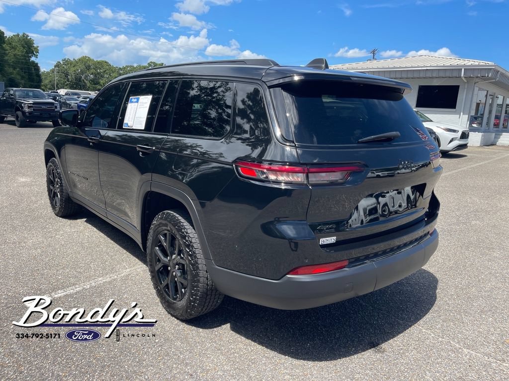 Used 2025 Jeep Grand Cherokee L Altitude AWD/4WD image 12