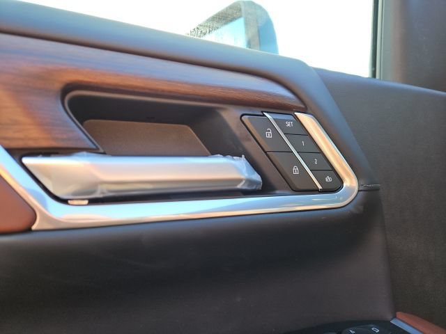 New 2026 GMC Sierra 3500 Denali Ultimate AWD/4WD image 26