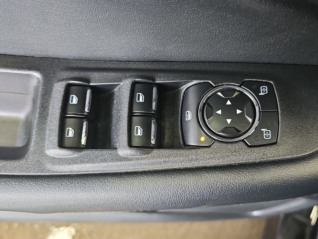 Used 2024 Ford Edge SEL AWD/4WD image 25