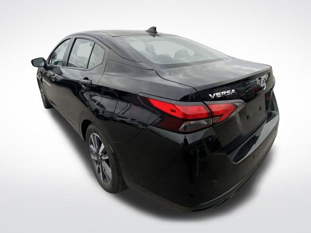 Used 2023 Nissan Versa SV image 7