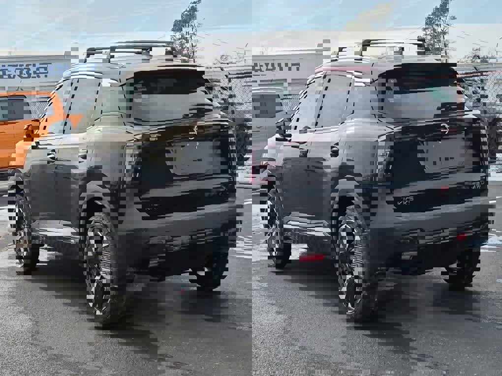 New 2026 Nissan Kicks SR w/ Cold Weather Package AWD/4WD image 4