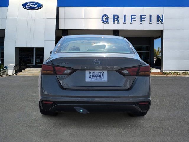 Used 2024 Nissan Altima 2.5 S image 8