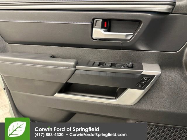 Used 2025 Toyota Tundra Platinum image 34