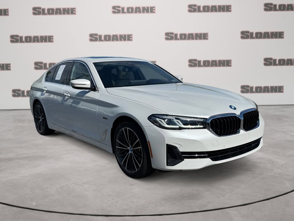 Used 2023 BMW 530e xDrive w/ Premium Package AWD/4WD image 7