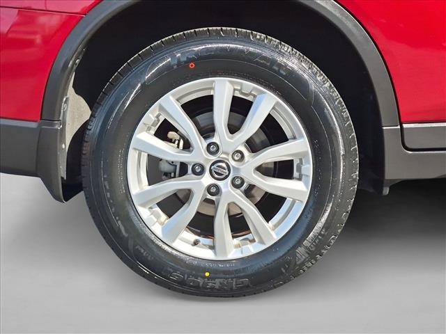 Used 2018 Nissan Rogue SV FWD image 22