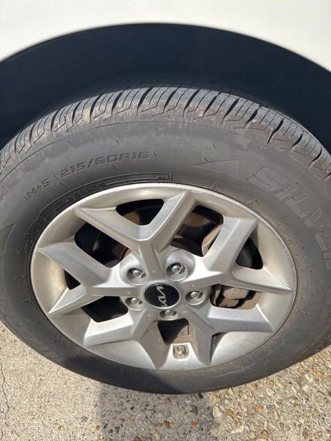 Used 2023 Kia Soul LX w/ LX Technology Package image 13