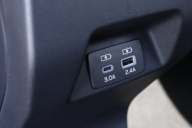 Certified 2025 Subaru Crosstrek 2.5i Limited w/ Crosstrek Mirror Package image 17