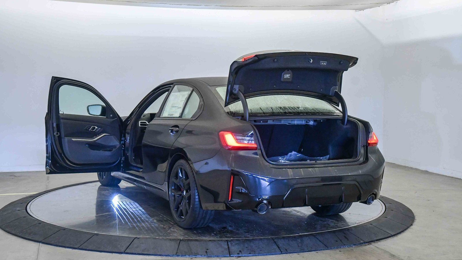 New 2026 BMW 330i Sedan image 29